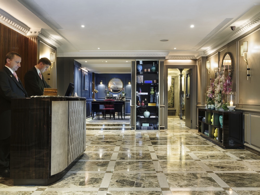 Flemings Hotel Mayfair 6/80