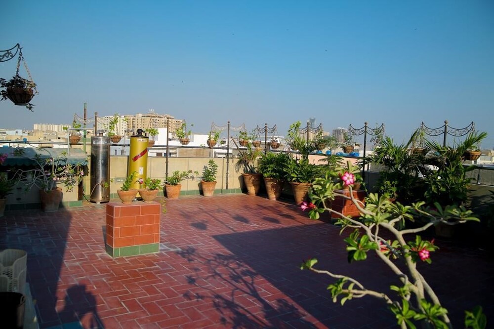 Sunset Suites Karachi 12/16