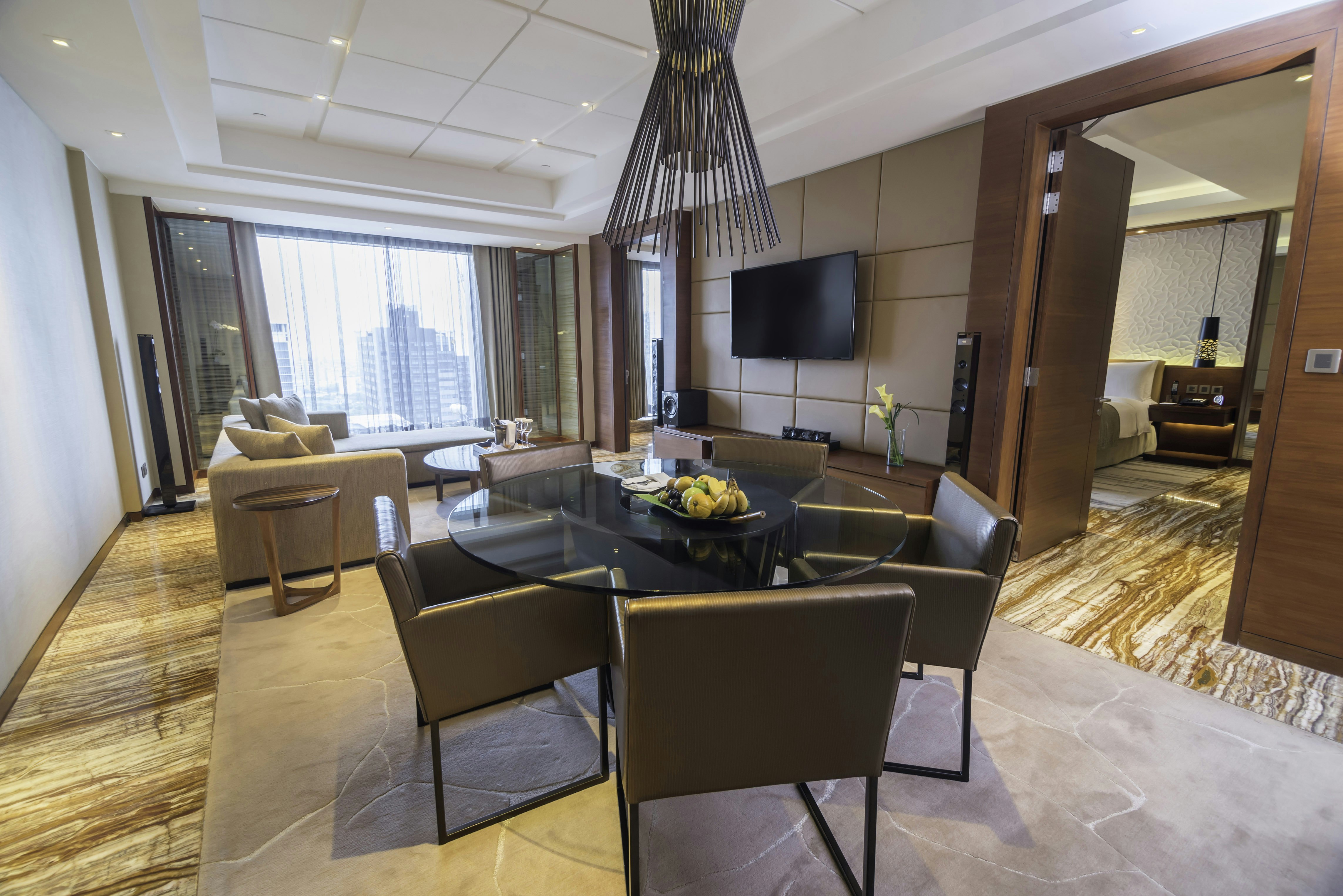 Marco Polo Ortigas Manila 52/57