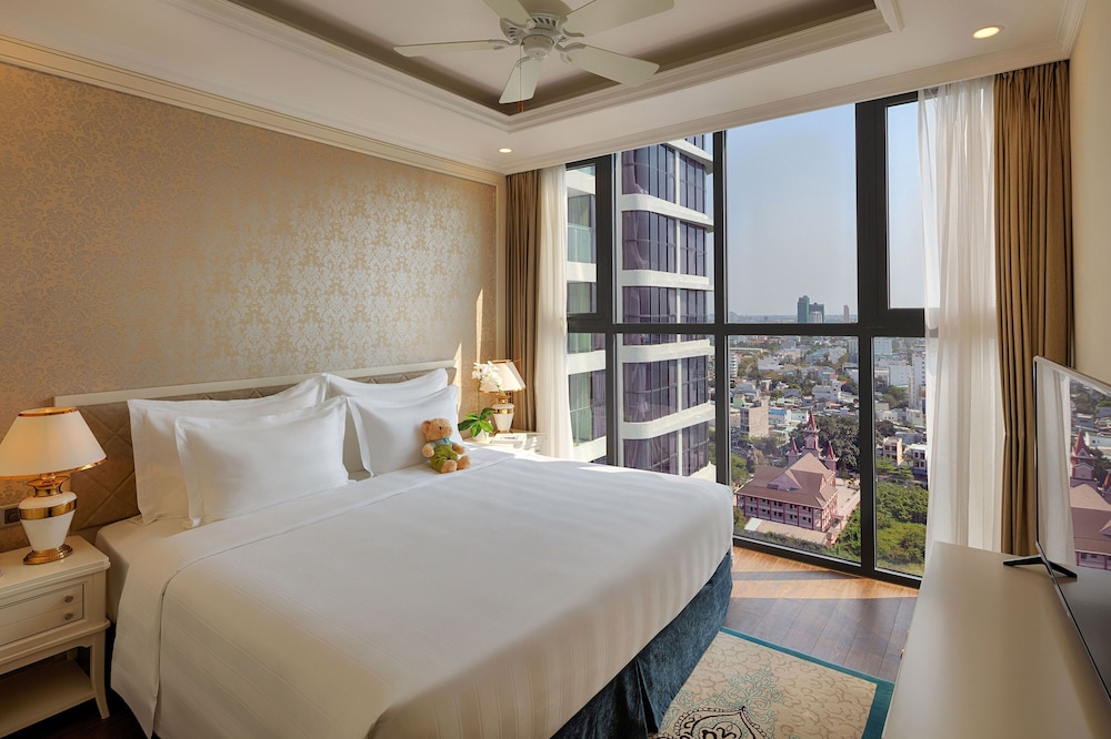 Melia Vinpearl Da Nang Riverfront 19/81