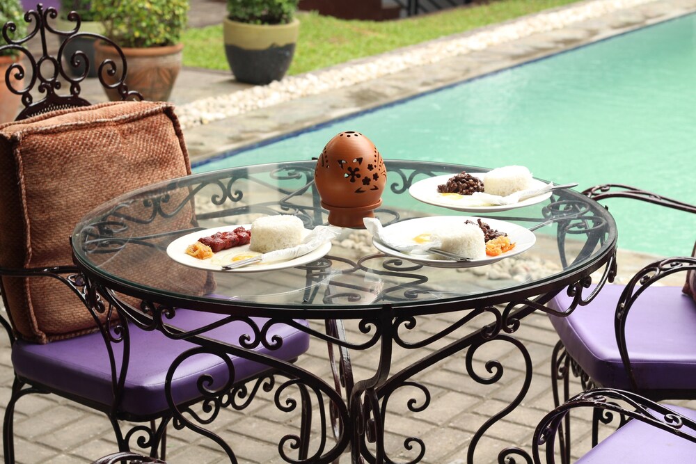 The Purple Tree Bed & Breakfast 25/36