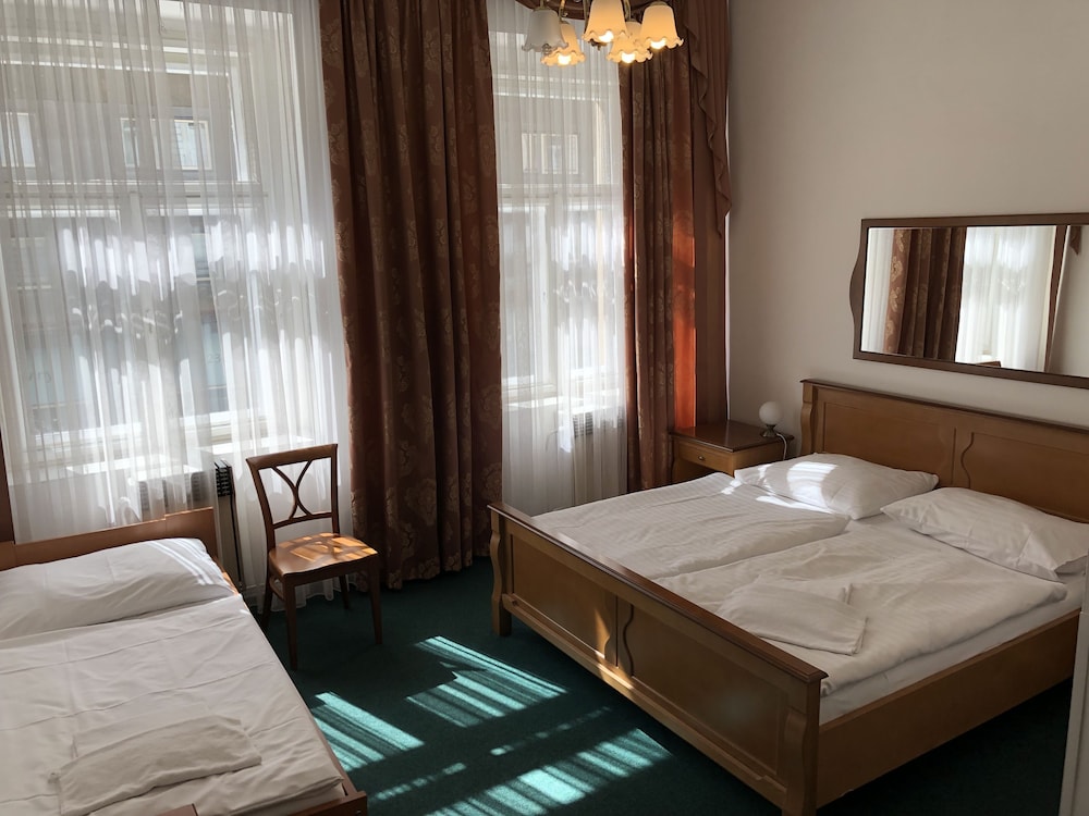Brezina Pension 32/52