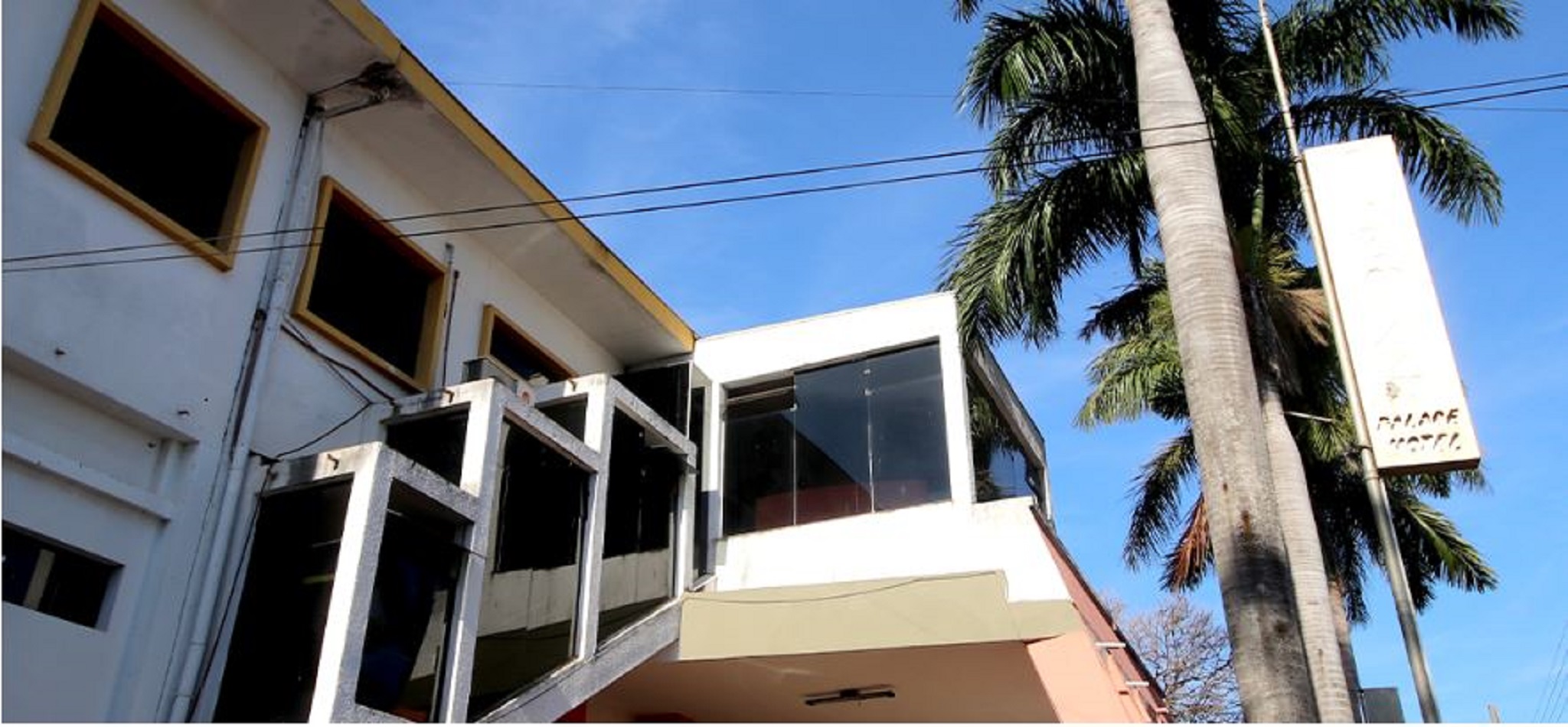 Cazuza Palace Hotel 1/12