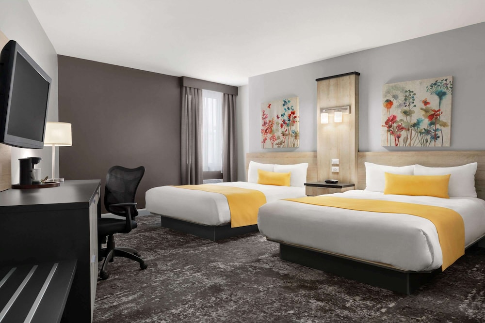 Travelodge By Wyndham Alma 18/50