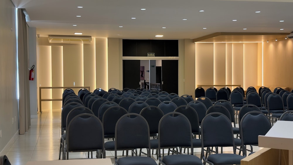 OLINDA HOTEL E EVENTOS 60/70