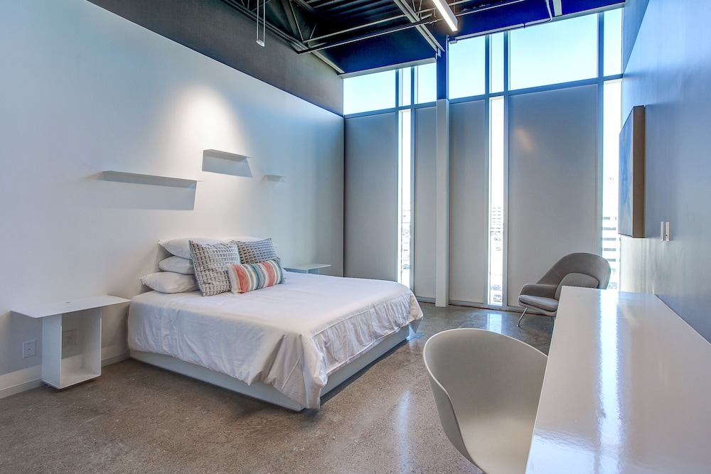 Hotel Revel 19/48