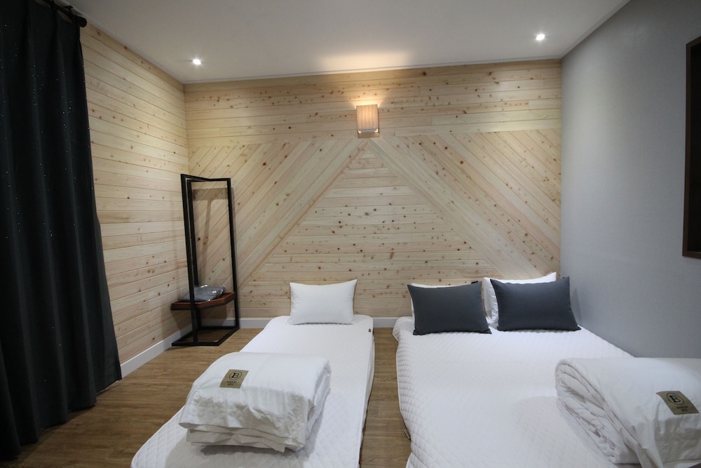 Brown Dot Hotel Jinhae 16/50