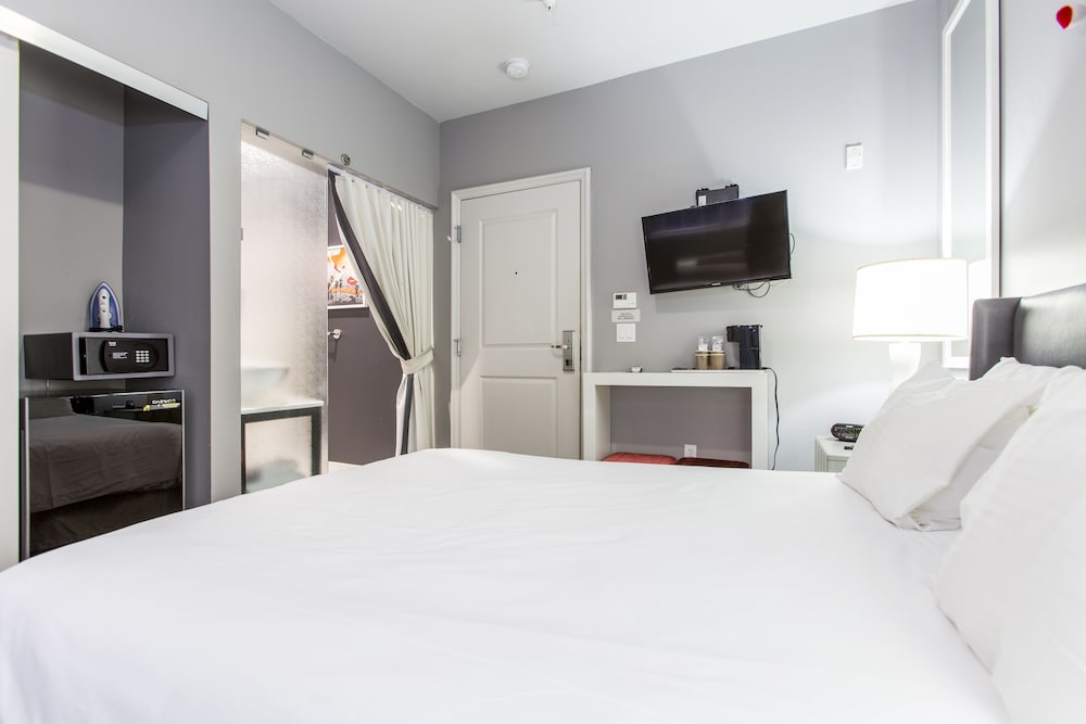 Hollywood Le Bon Hotel 17/50