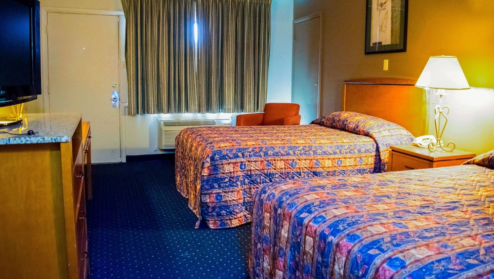 EXPRESS INN NEWPORT NEWS 12/59