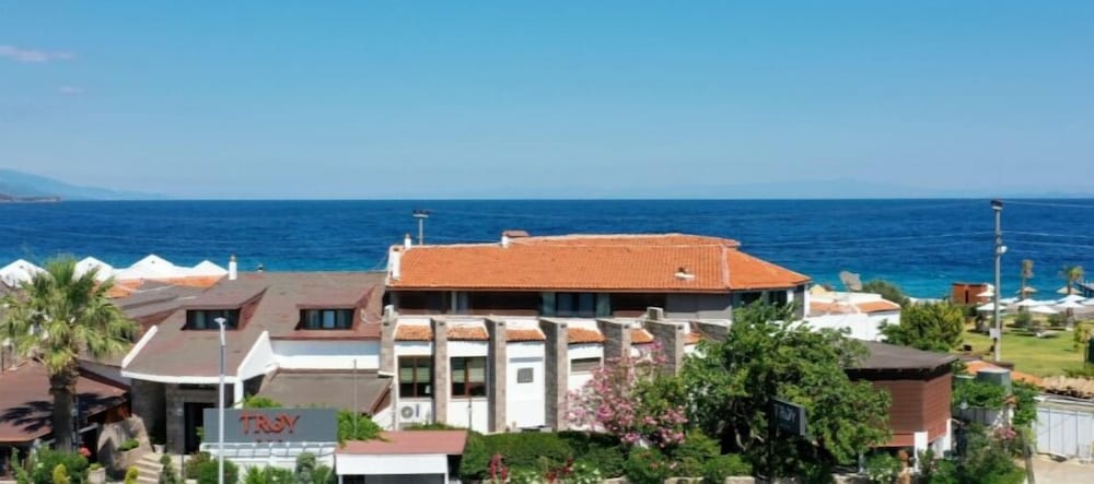 Assos Troy Otel 3/50