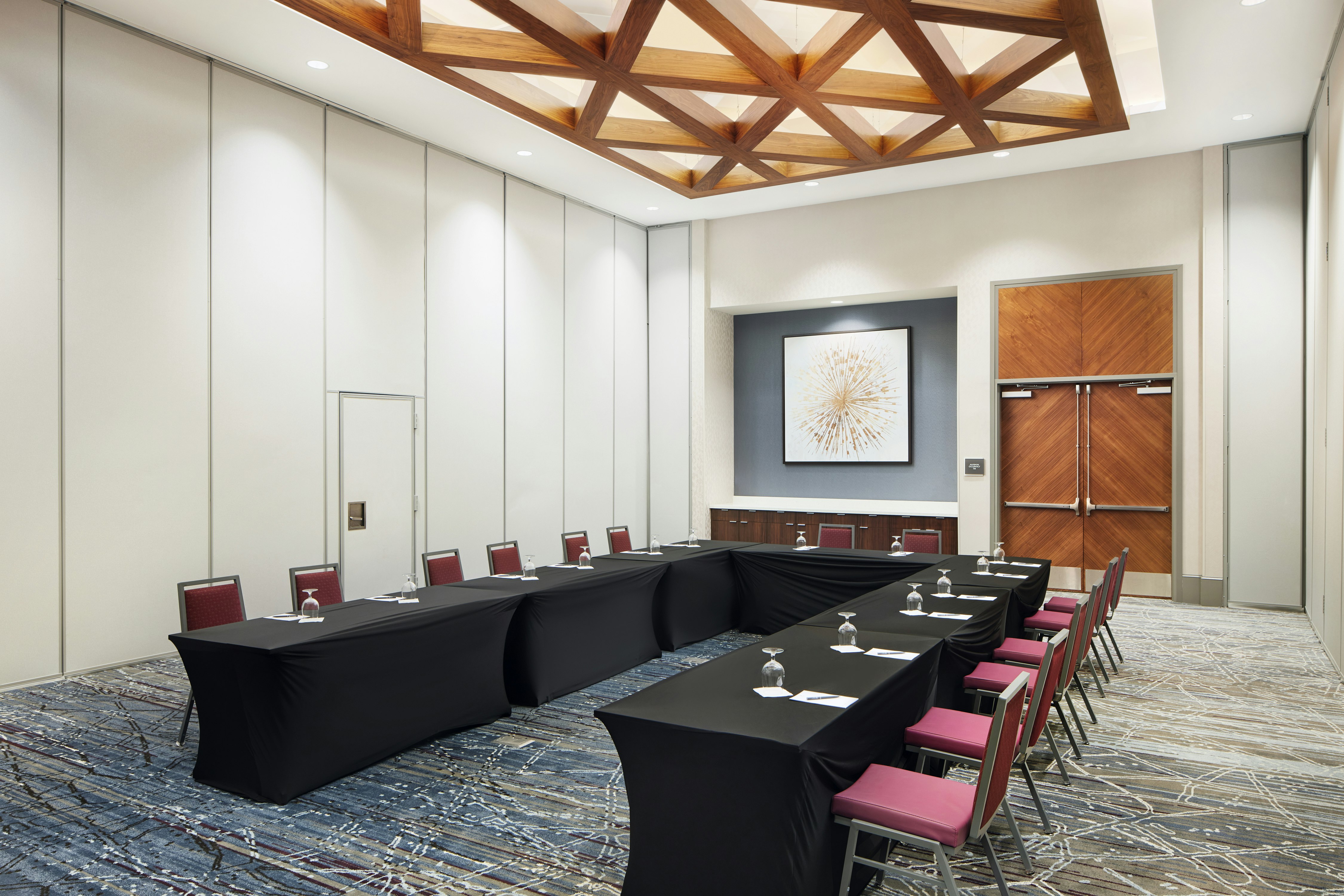 Embassy Suites by Hilton Atlanta Airport North 26/29