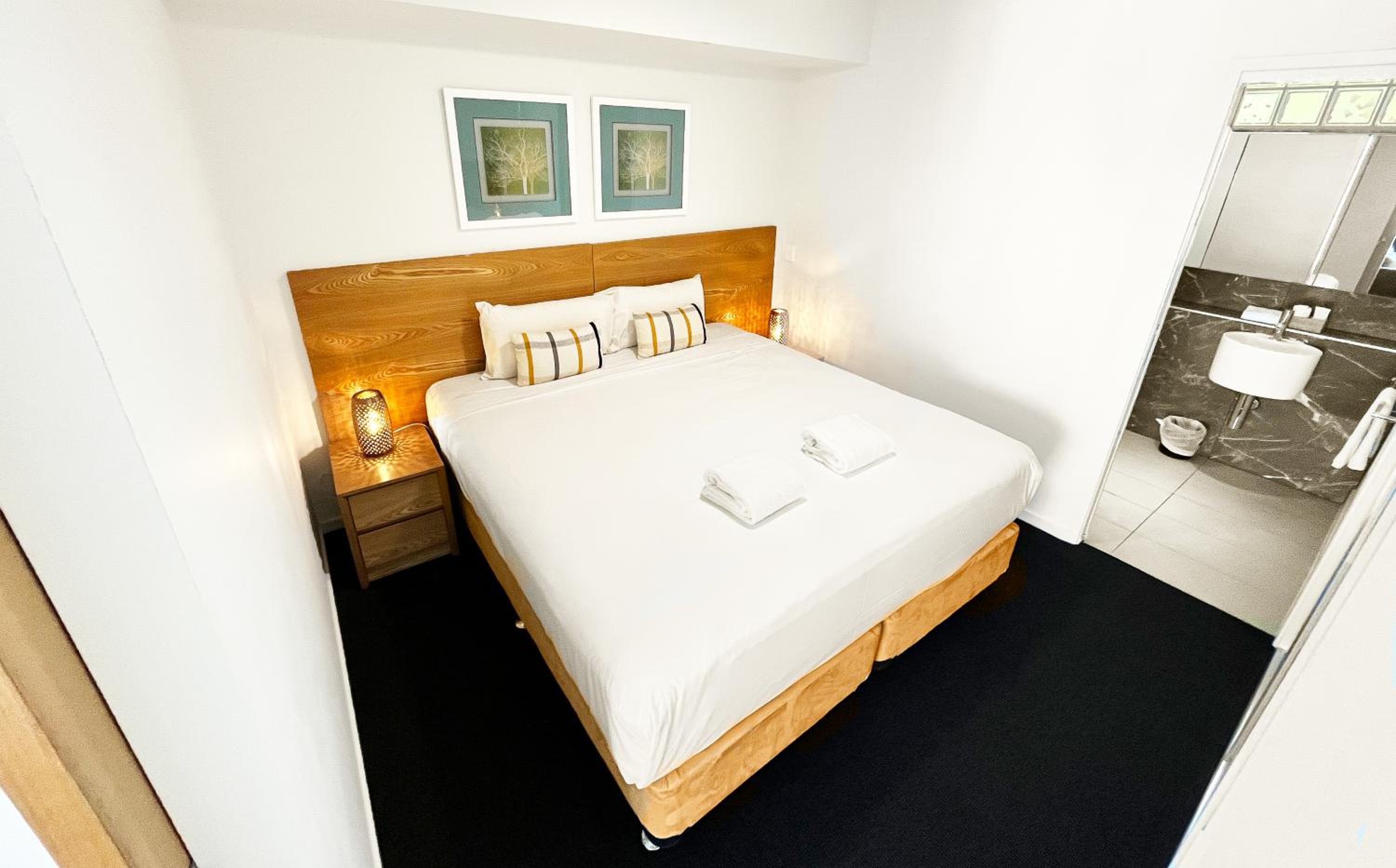 1 Bedroom, Apartment, Water View