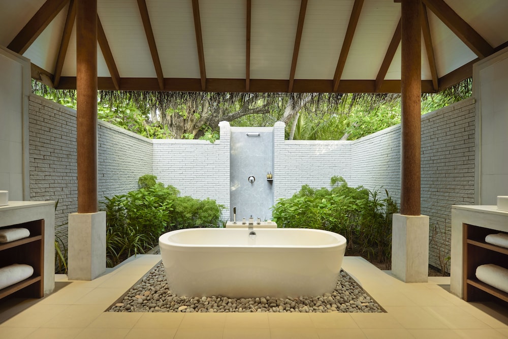 Baros Maldives 115/115