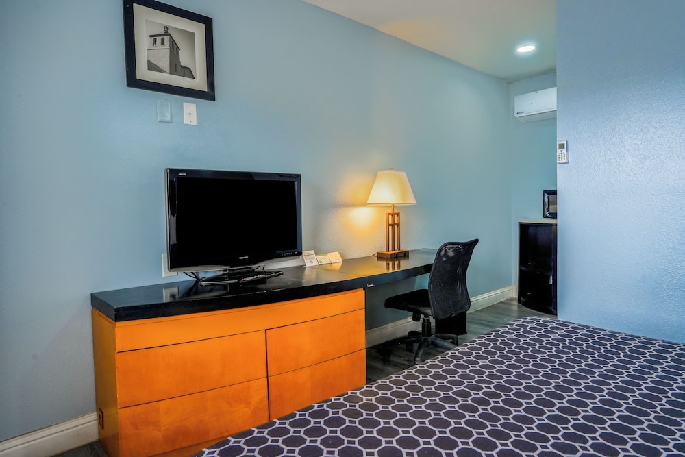 Economy Inn Buttonwillow Bakersfield I-5 32/39