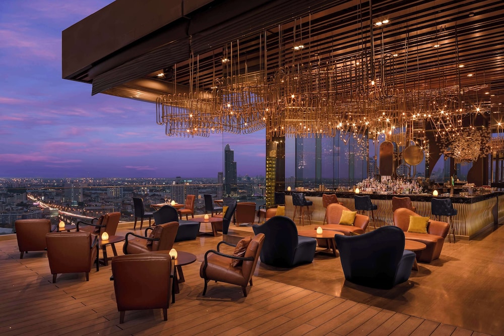 Avani Riverside Bangkok Hotel 52/72