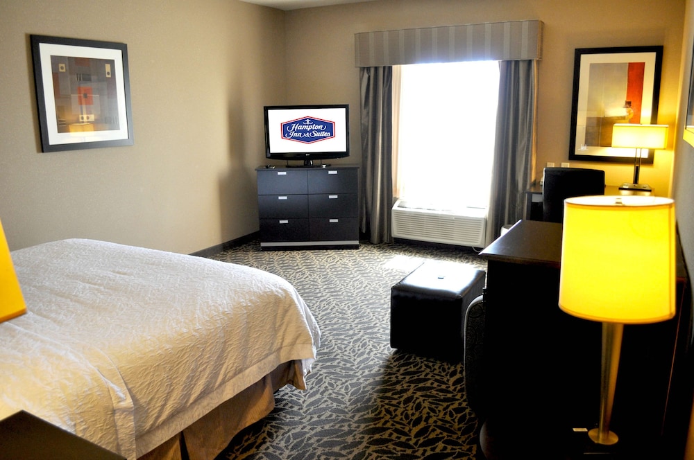 Hampton Inn & Suites Bay City, TX 20/39