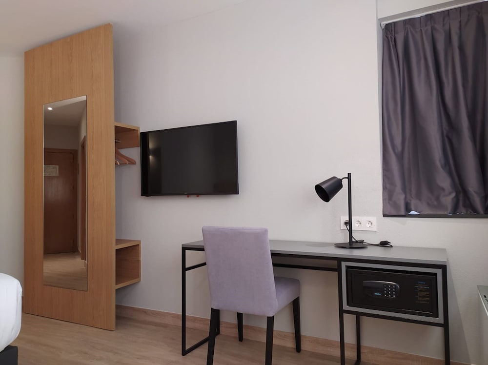 Ramada By Wyndham Madrid Tres Cantos 32/40