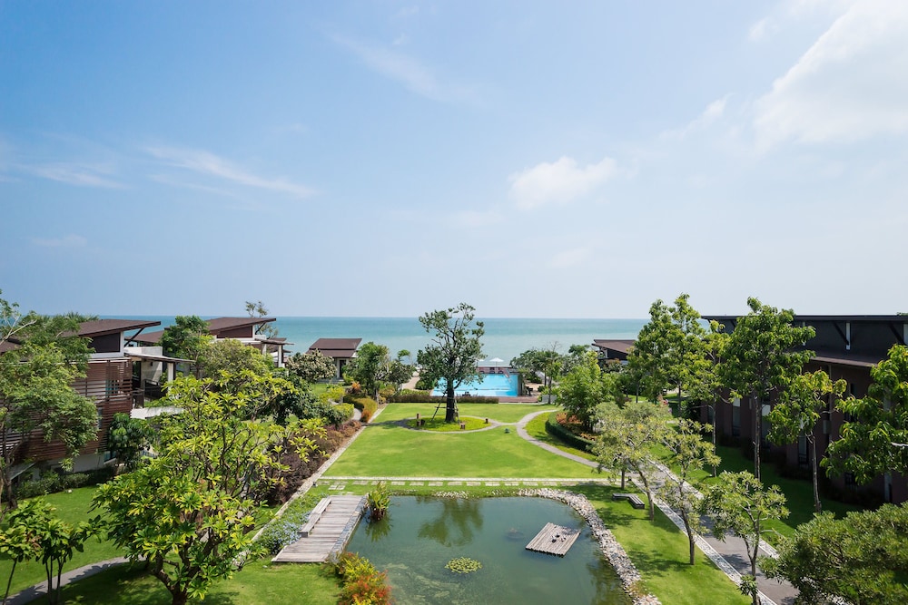 I-TARA RESORT & SPA 12/71