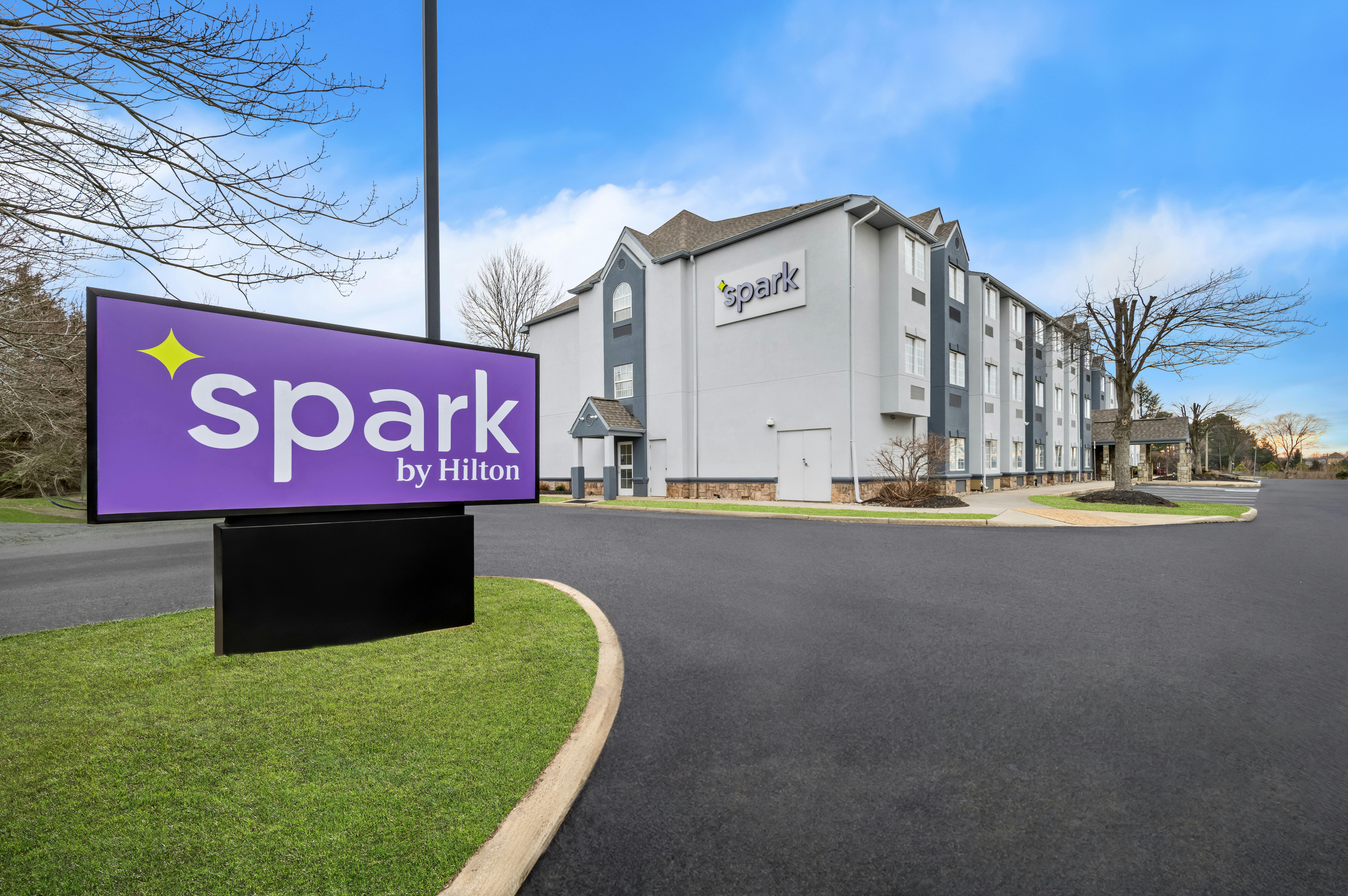 Spark by Hilton Sterling Dulles Airport 14/15
