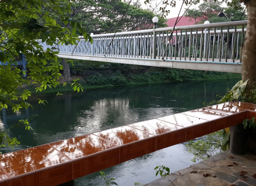 Suanphet Riverview Resort 66/71