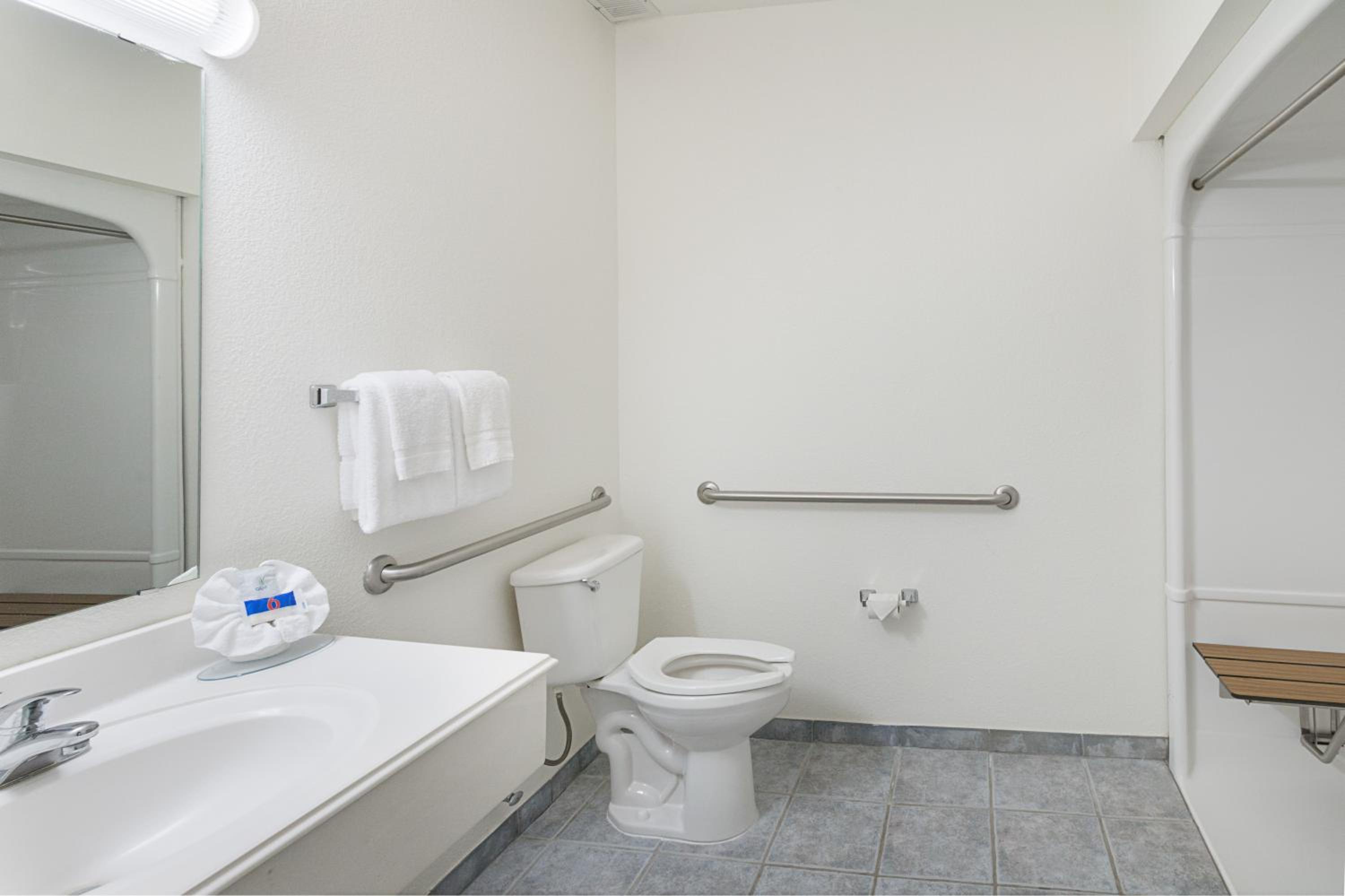 Room, 2 Queen Beds, Accessible, Motel6 Weatherford, TX 8/9