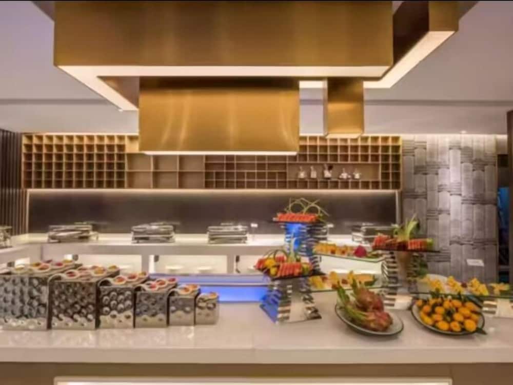 Mercure Chengdu Downtown 60/71