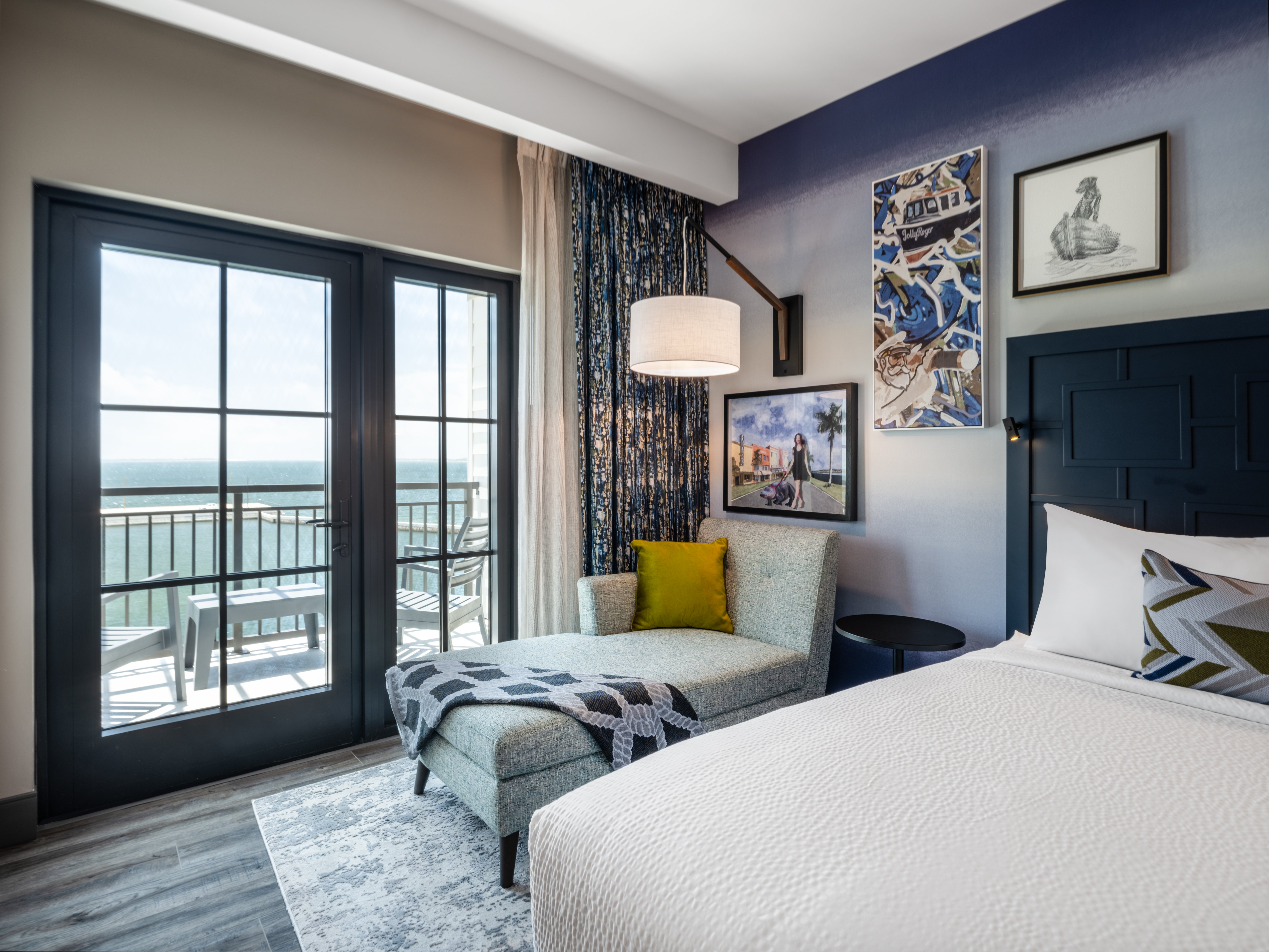 Premium, 2 Queen Beds, Bay View, Balcony