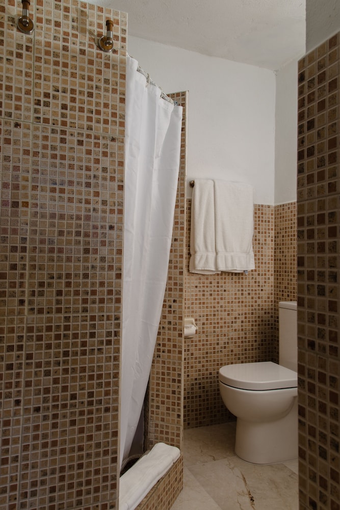 Ocean Spray Beach Apartments 45/50