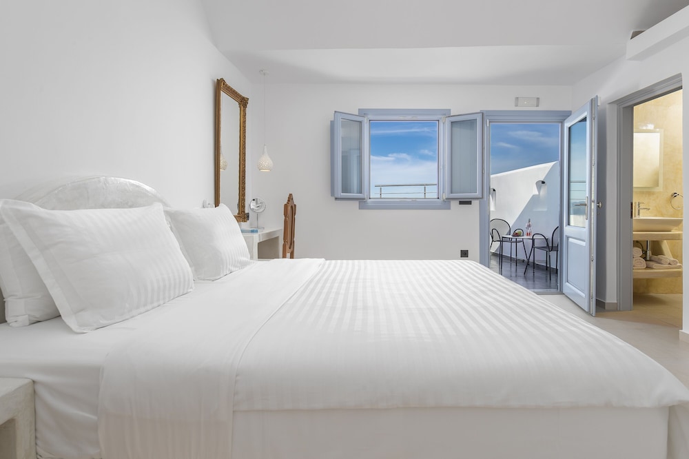 SUPERIOR, SUITE, SEA VIEW, HOT TUB