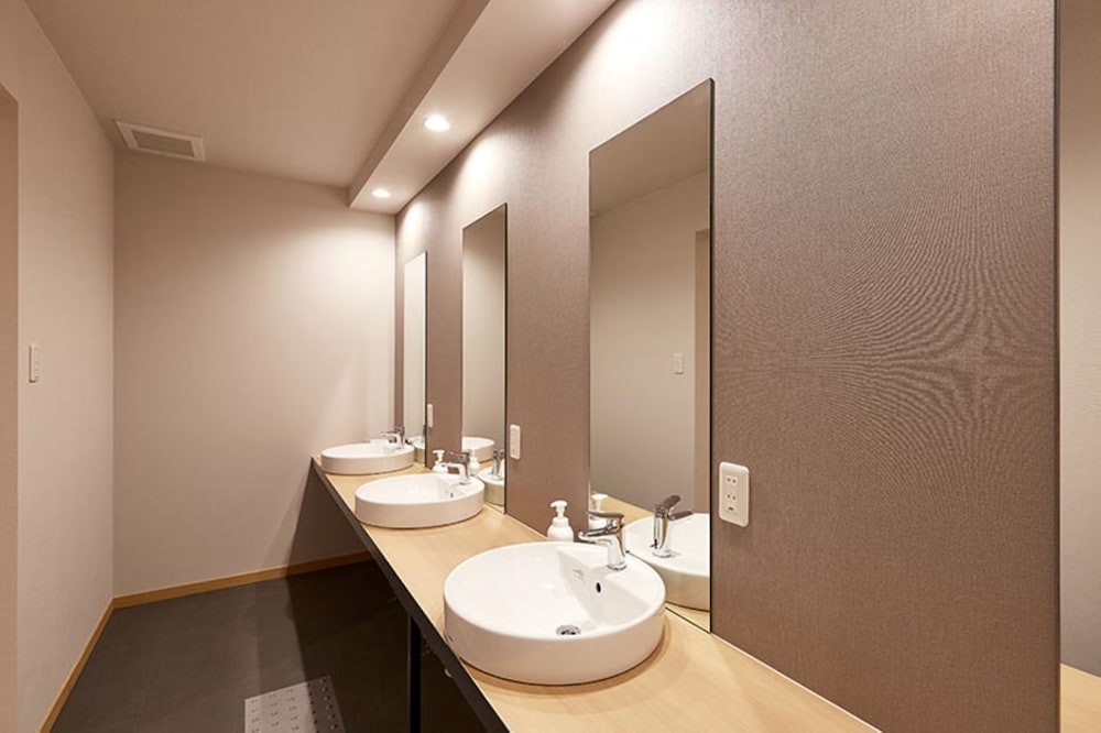 R.Star Hostel Kyoto Japan 52/54