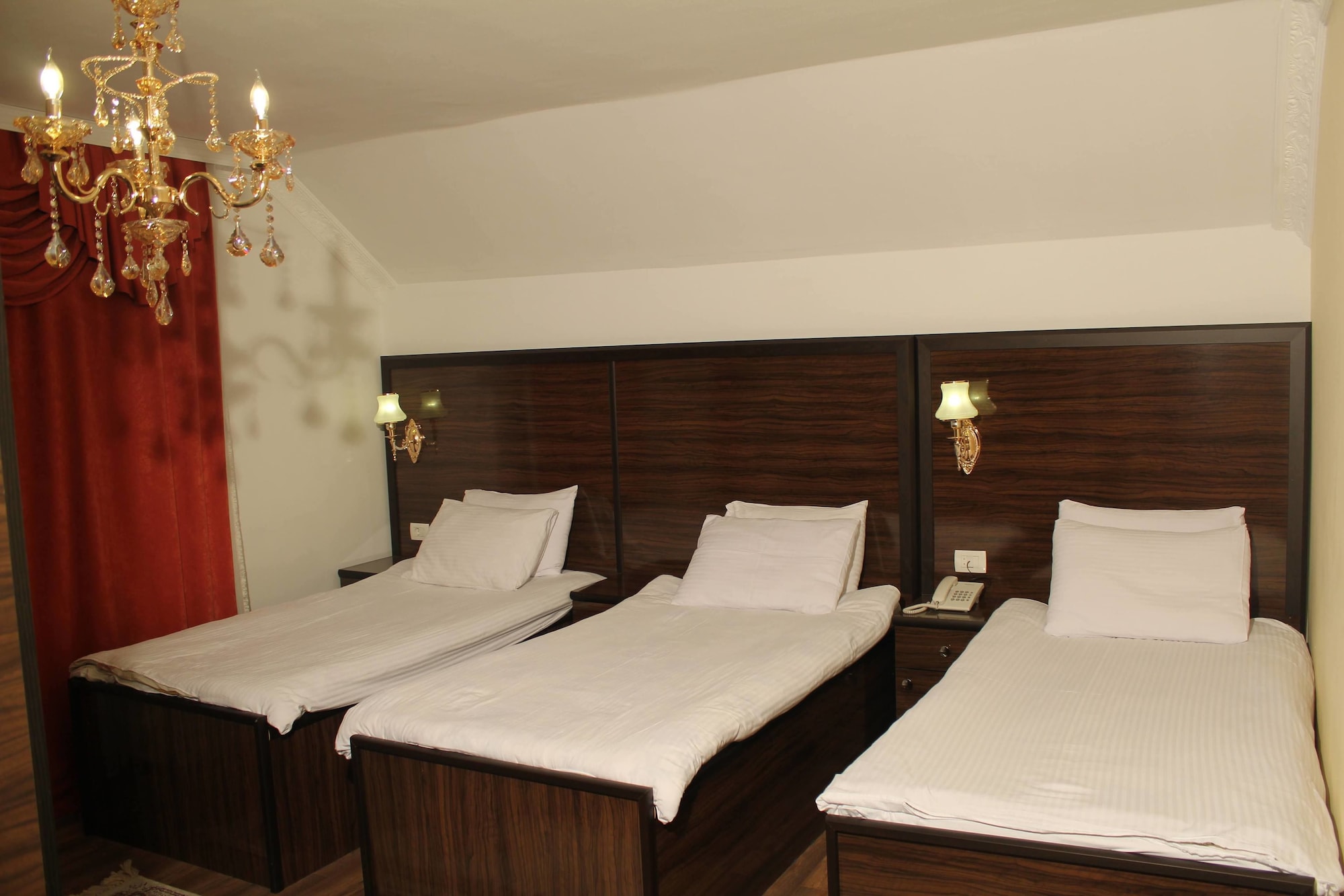 STANDARD, TRIPLE, 3 BEDS