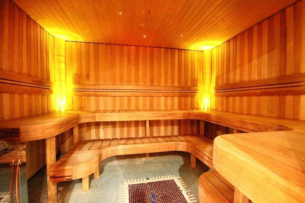 Grand Rose Spa Hotel 34/63
