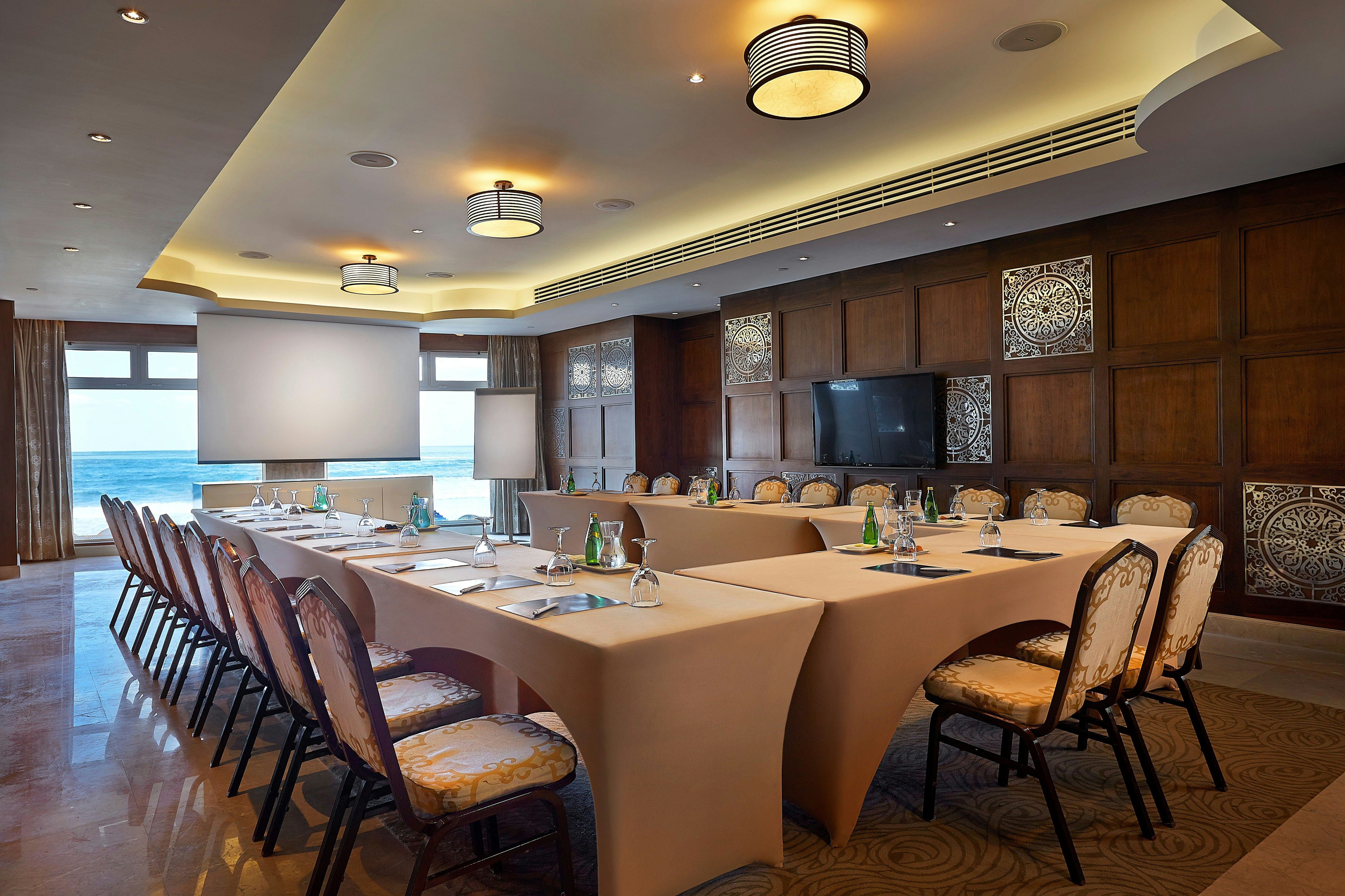 Hilton Alexandria Corniche 41/50