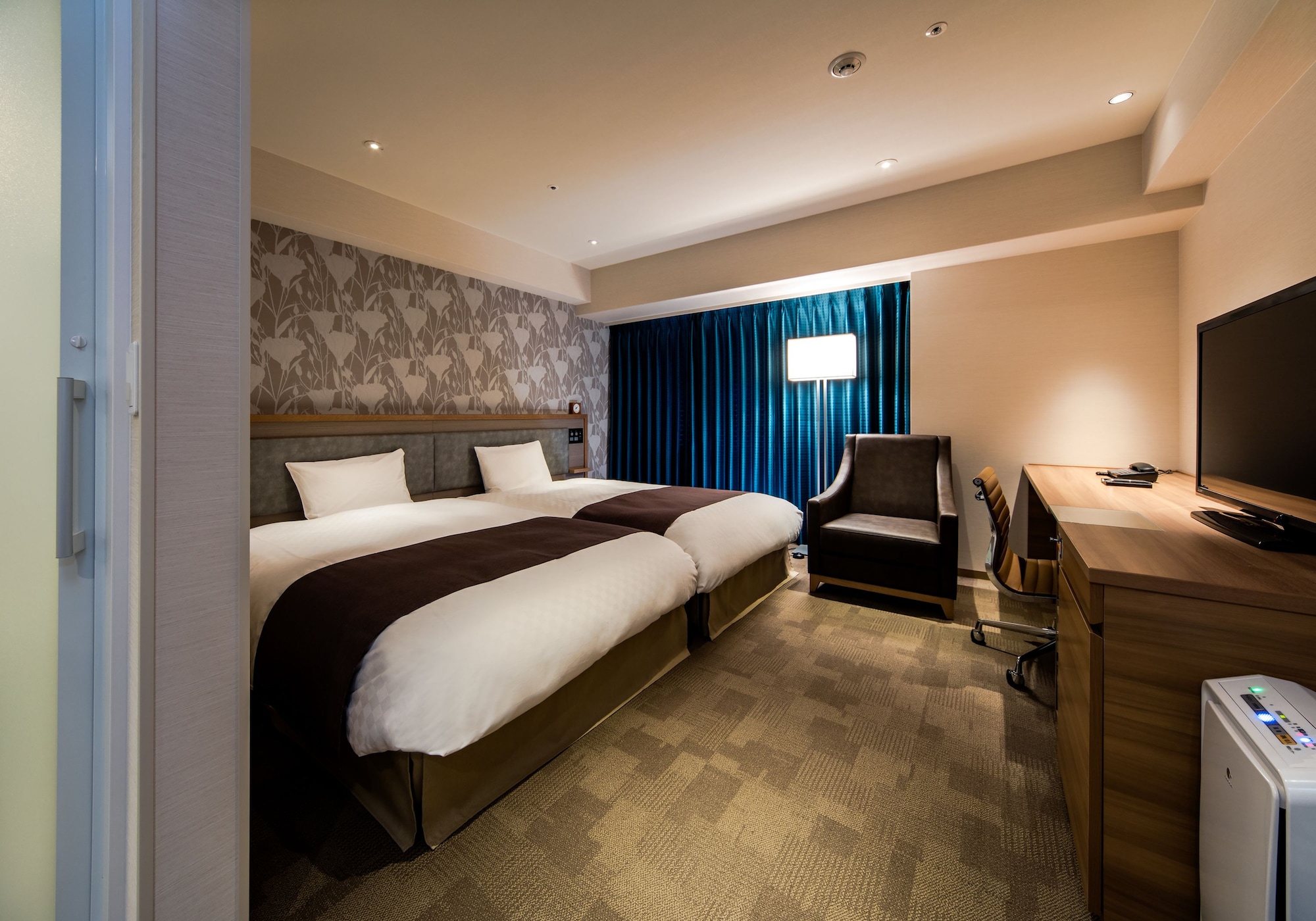 Hollywood, Twin Beds