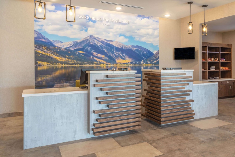 La Quinta Inn & Suites By Wyndham Limon 5/43