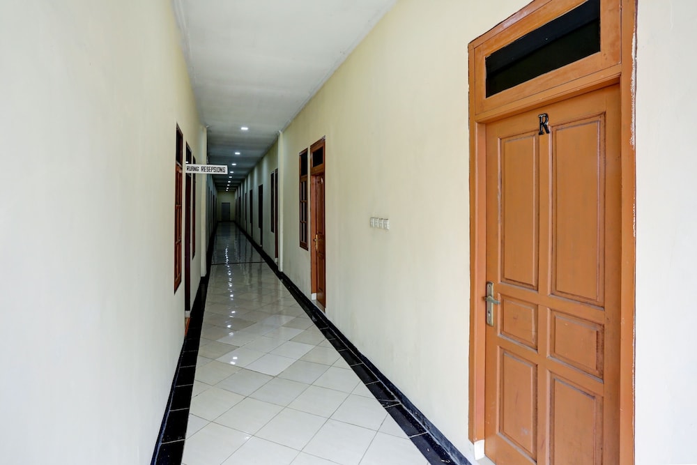 OYO 3767 Permata House 7/19