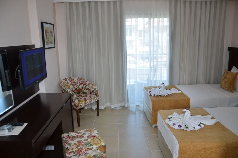 Erkal Resort Hotel 30/35