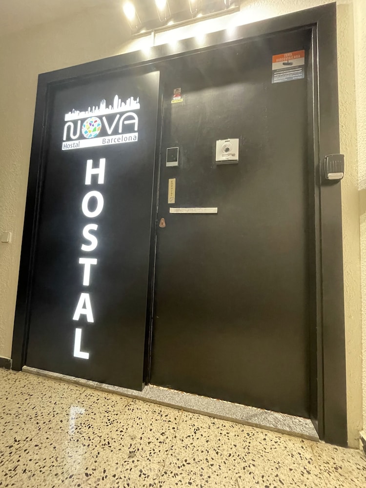 Hostal Nova 36/64