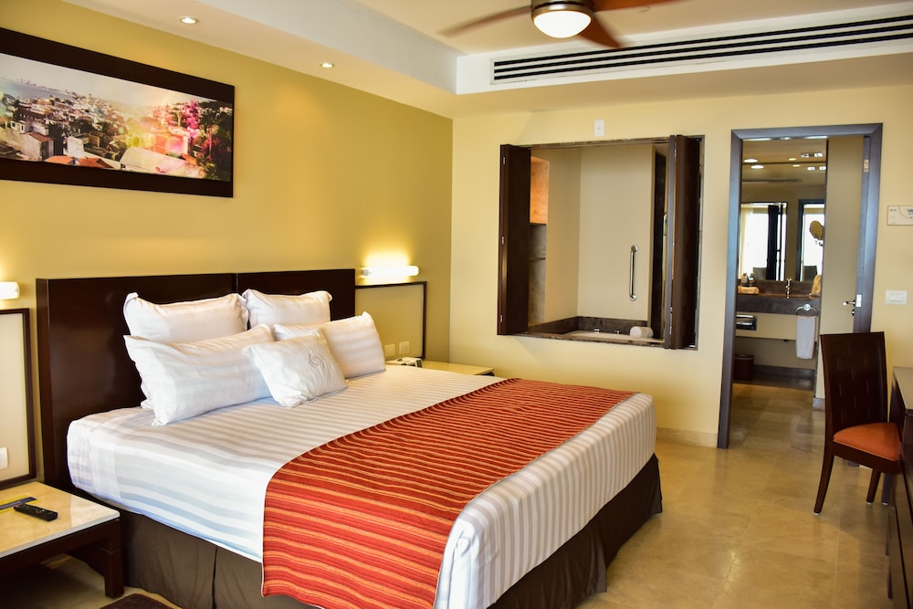 Sunset Plaza Beach Resort 16/79