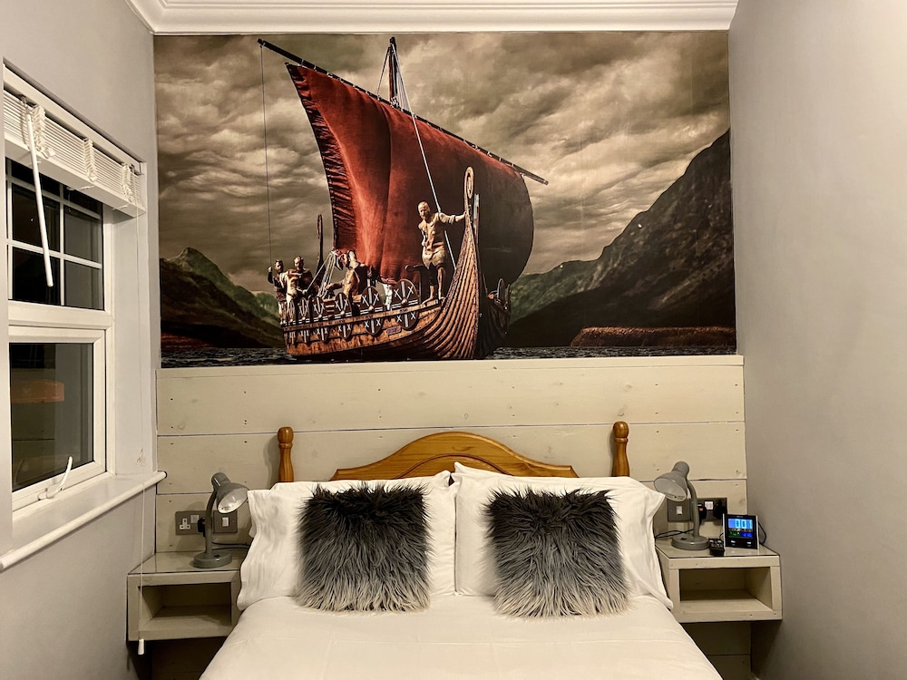Vikings Accommodation 3/44