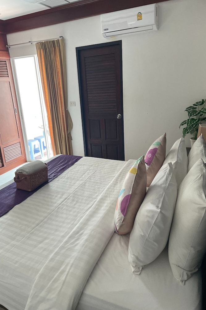 Aromdee at Naithon Beach 38/50