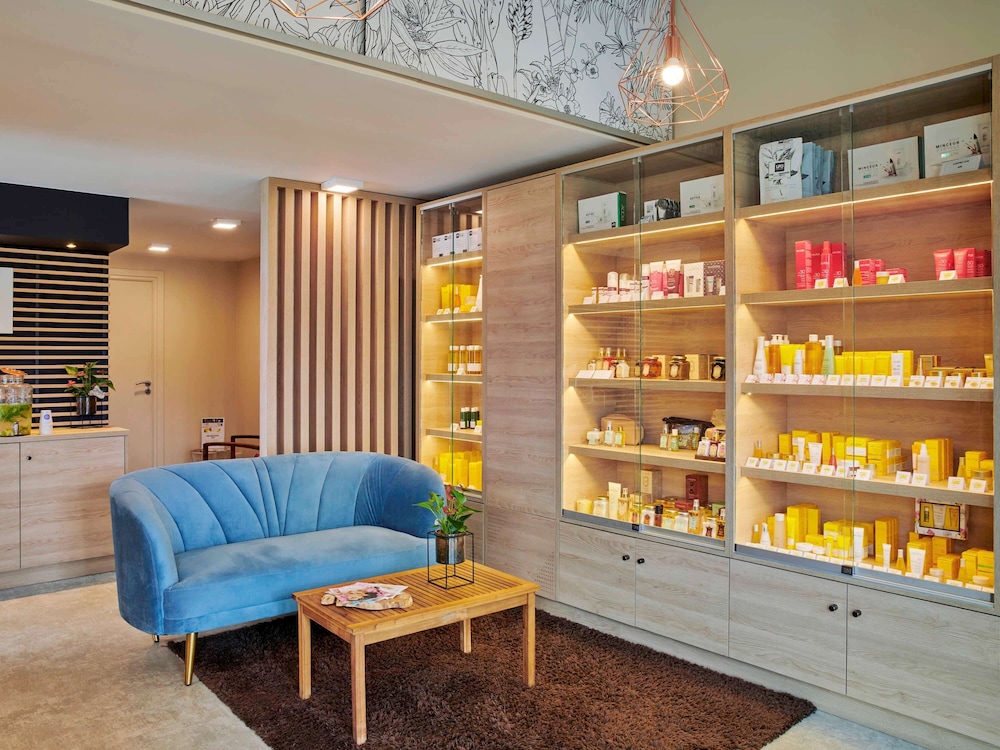 NOVOTEL FONTAINEBLEAU URY 30/51