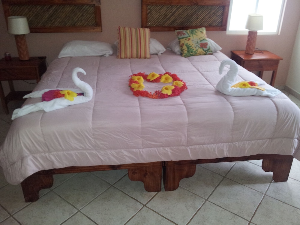 Cocomar Beachfront Hotel Island Resort 23/65