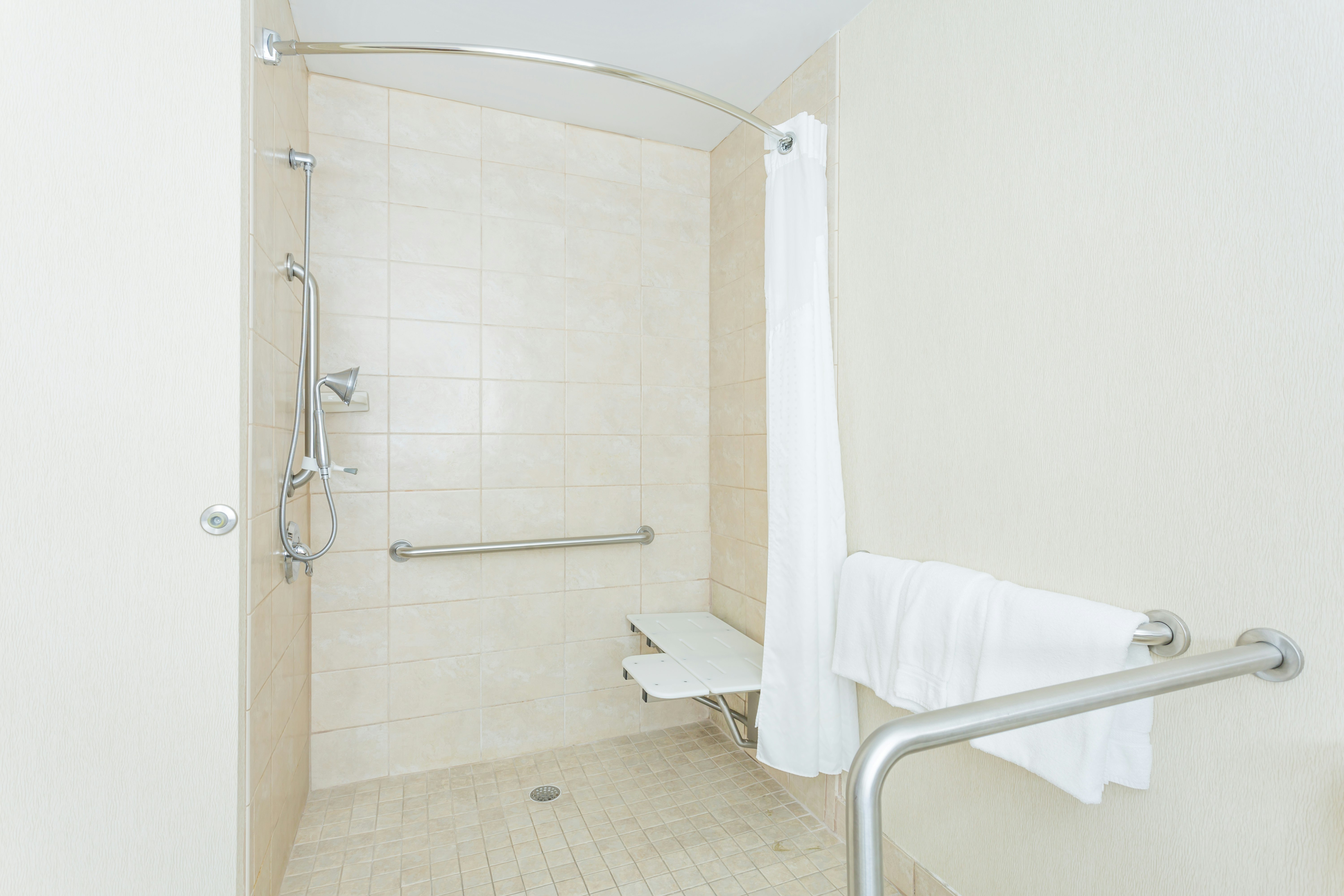 Holiday Inn Express Princeton I-77 69/69