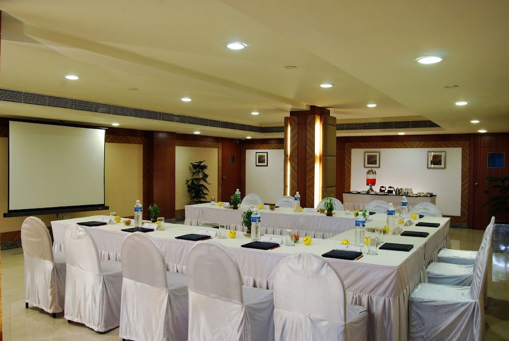 Lords Plaza Ankaleshwar 31/36