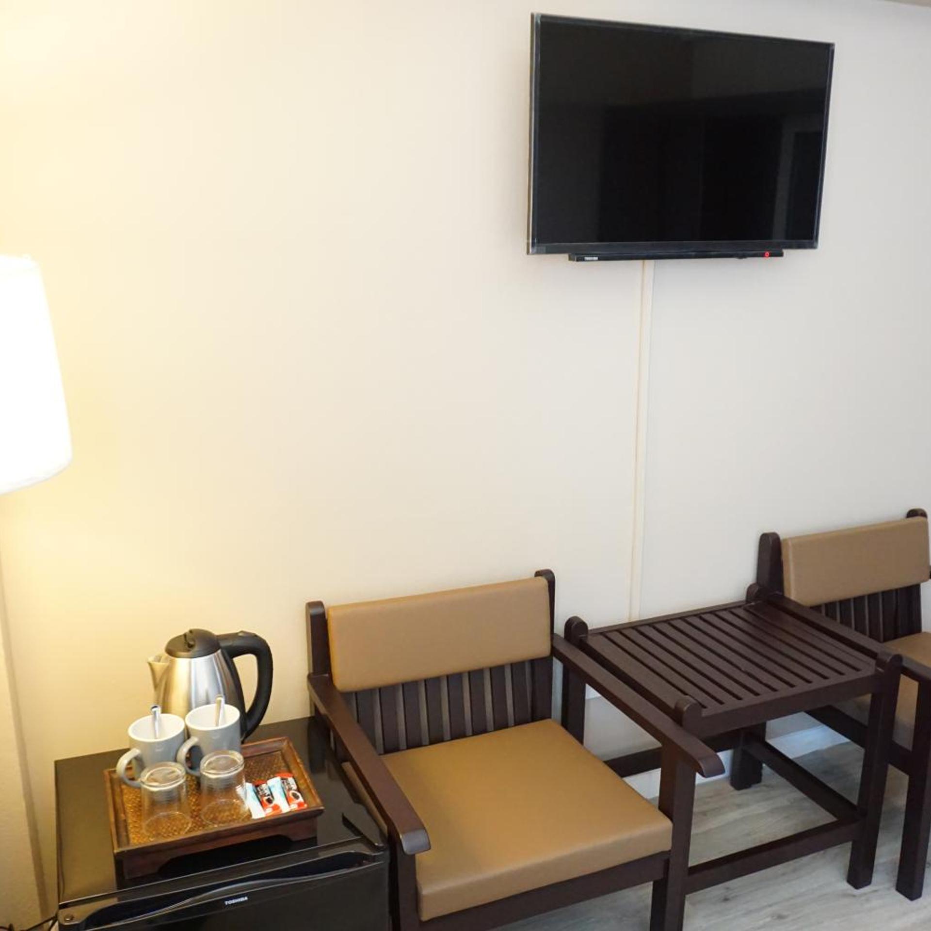 Taris Art Hotel Phrae 94/96