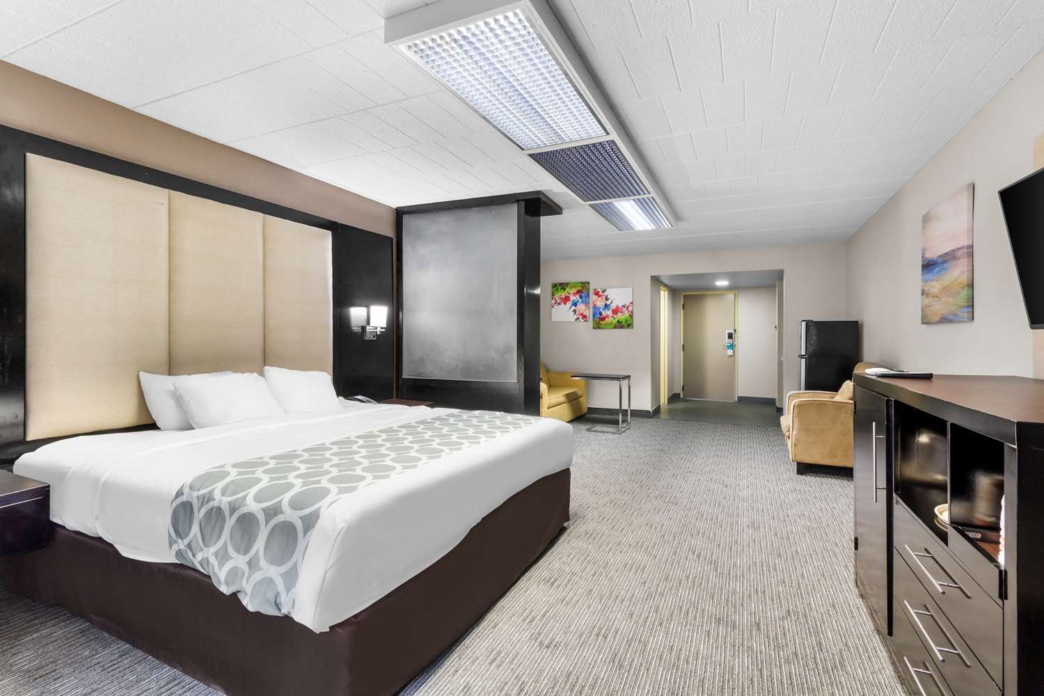 Quality Inn and Suites Altoona, PA 1/7