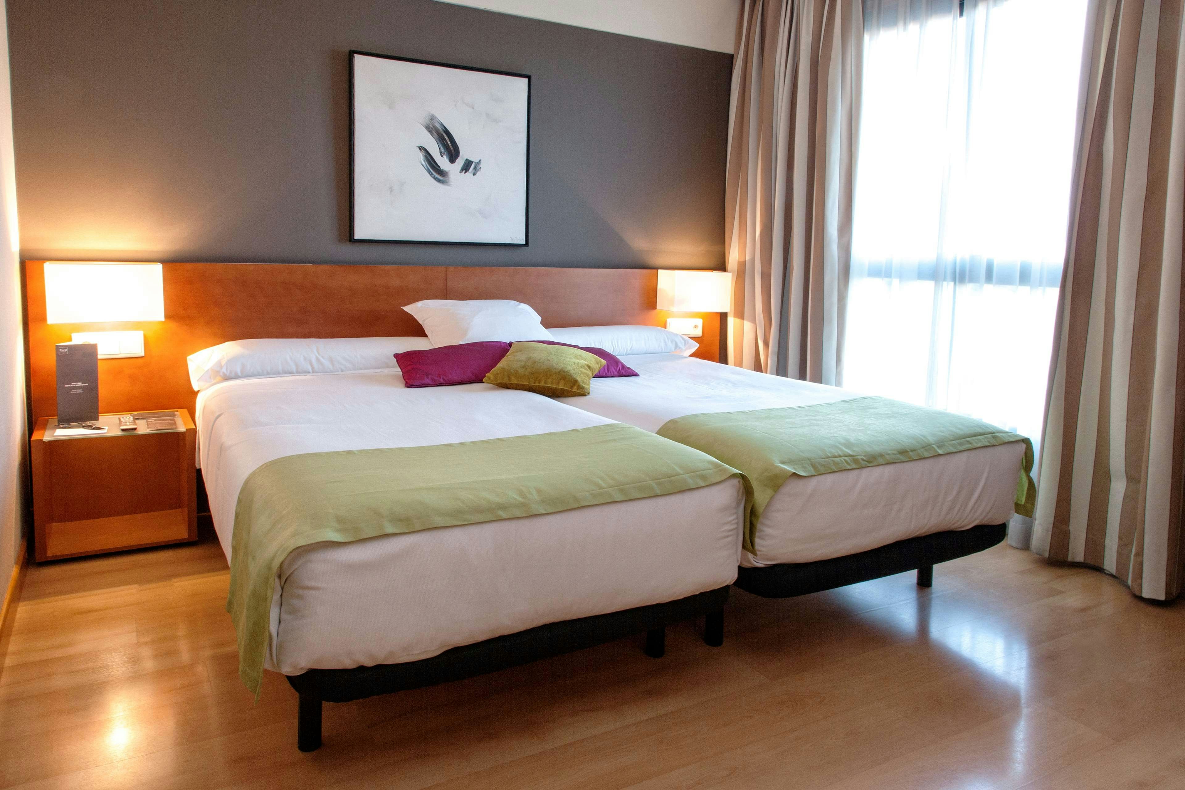 Hotel Zenit Don Yo 4/13