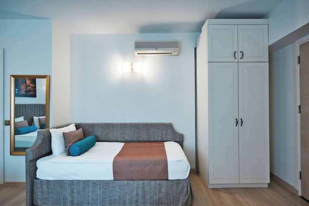 Taximtown Hotel 27/65