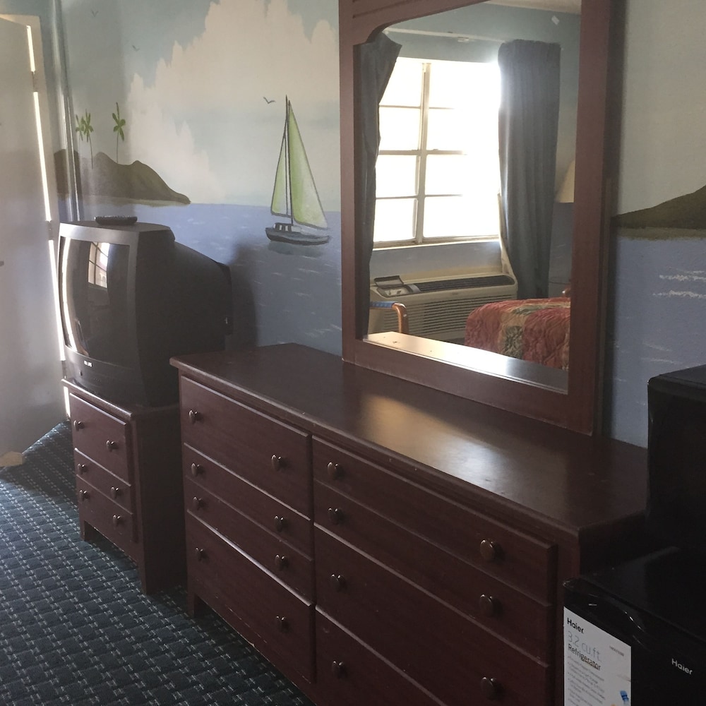 Guest Inn Suites 7/40